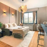 Apartament Eiffel Tower - Premium With Balcony And Lift For 4 Paryż