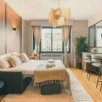 Eiffel Tower - Premium With Balcony And Lift For 4 *