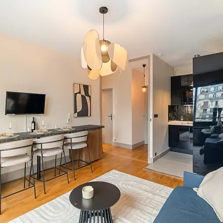 Eiffel Tower - Premium With Balcony And Lift For 4 Paris