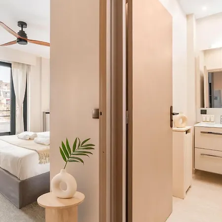 Eiffel Tower - Premium With Balcony And Lift For 4 公寓