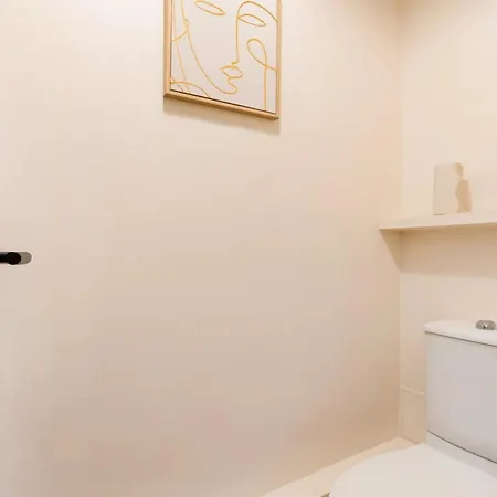 Eiffel Tower - Premium With Balcony And Lift For 4 公寓 *