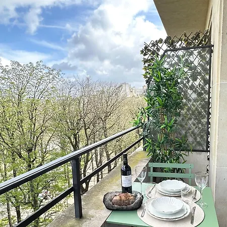 Stylish With A Balcony In Apartment *